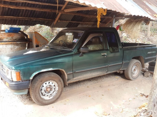 ขายรถกระบะ โตโยต้า ปี.33 เครื่อง.2400 ตามวภาพ รถใช้งานอยู่ สนใจโทน.084-9206030 ขายรถกระบะ โตโยต้า ปี.33 เครื่อง.2400 ตามวภาพ รถใช้งานอยู่ สนใจโทน.084-9206030