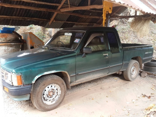 ขายรถกระบะ โตโยต้า ปี.33 เครื่อง.2400 ตามวภาพ รถใช้งานอยู่ สนใจโทน.084-9206030 ขายรถกระบะ โตโยต้า ปี.33 เครื่อง.2400 ตามวภาพ รถใช้งานอยู่ สนใจโทน.084-9206030