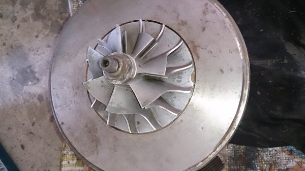 เทอร์โบ ใหญ่ๆ schwitzer 3lm  ลูกละ9,000