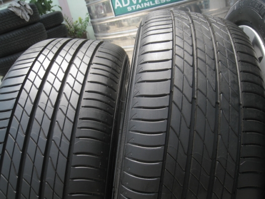 ขายล้อแม็กป้ายแดง accord g9 17"x7.5" et55 5 รู 114.3 ยาง michelin primacy 3st 225/50r17 ยางผลิตสัปดาห์ที่ 43 ปี 2014 ริ้วที่หน้ายางมีทุกเส้นครับ crv g1-g2 , vigo , camry, innova ก็ใส่ได้ครับ ขายทั้งชุด 23,500 บาทครับ สนใจติดต่อเล็กคลองสามครับ 08 ขายล้อแม็กป้ายแดง accord g9 17"x7.5" et55 5 รู 114.3 ยาง michelin primacy 3st 225/50r17 ยางผลิตสัปดาห์ที่ 43 ปี 2014 ริ้วที่หน้ายางมีทุกเส้นครับ crv g1-g2 , vigo , camry, innova ก็ใส่ได้ครับ ขายทั้งชุด 23,500 บาทครับ สนใจติดต่อเล็กคลองสามครับ 08