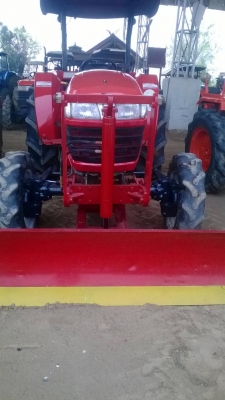 ขายรถไถยันม้า45แรงราคา295000บาทมีไบมีดหน้าทเบียนพร้อมพร้อมใช้งานรถอยู่ว้งบัว อคลองขลุง จ กำแพงเพชรสนใจโทร0813655887อำพร พาเจริญราคานื้ยังต่อรองได้อืกนะครับ