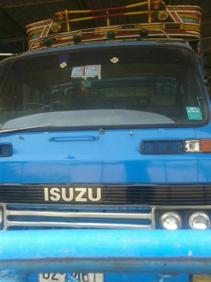 ขาย6ล้อ อีซูซุJCM เครื่อง 145แรง เครื่องดี คัชซีสวย ยางดี ภายในสวย สภาพพร้อมใช้งาน เอกสารพร้อมโอน ราคา390,000 สนใจโทร 090-8588220คุณนะ 093-3258446คุณบิวตี้ ID:narong498 หรือ www.truck.in.th/498 หรือfb:ณรงค์ ซื้อขายรถมือสอง(เว็บไซต์ส่วนตัว)