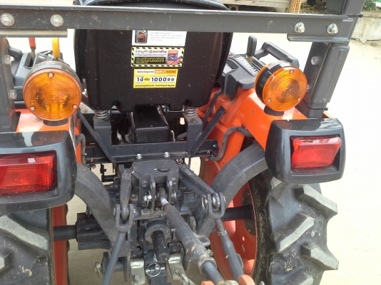 ขาย แทรกเตอร์ KUBOTA B2440 สภาพ 90\% 2xx ช.ม