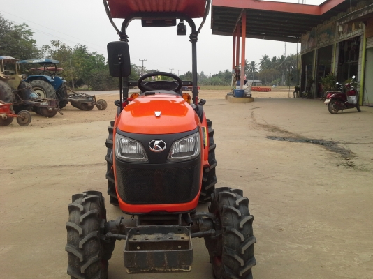 ขาย แทรกเตอร์ KUBOTA B2440 สภาพ 90\% 2xx ช.ม