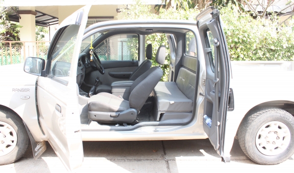 ขายด่วน รถกระบะ FORD ปี 2005 ขายด่วน รถกระบะ FORD ปี 2005