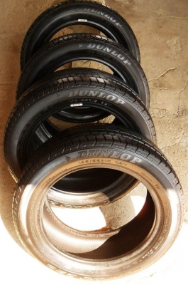 ยางดันล็อป185-55-R15ลงพื้นปลายปี12(4เส้น2,400บ)ดอกหนา