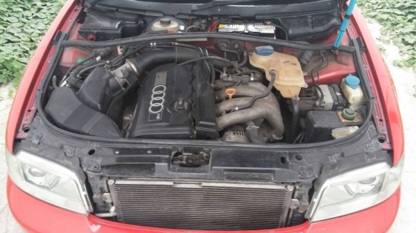 Audi A4 b5 1.8 ออโต้ ABS แอร์แบ็คคู่ทำจบทุกอย่างแล้วครับ