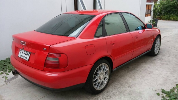 Audi A4 b5 1.8 ออโต้ ABS แอร์แบ็คคู่ทำจบทุกอย่างแล้วครับ