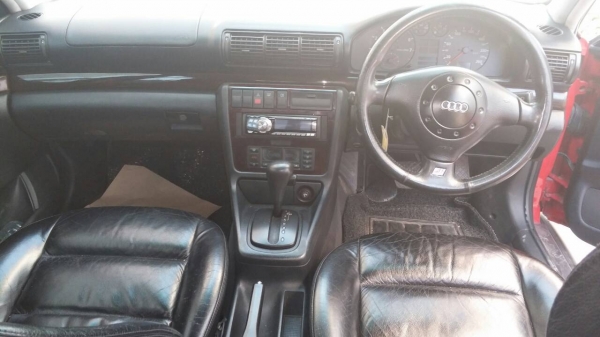 Audi A4 b5 1.8 ออโต้ ABS แอร์แบ็คคู่ทำจบทุกอย่างแล้วครับ