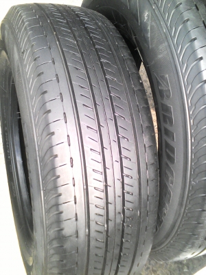 215/70R15 BRIDGESTONE DURAVIS R611 สวยดอกยางหนา มี 2 เส้น ปี2012  TEL.081-427-3941