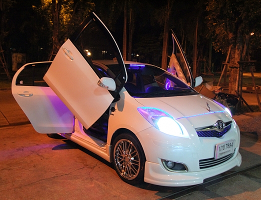 TOYOTA YARIS 1.5G  แต่งเครื่องเสียงแบบจัดเต็ม!!!