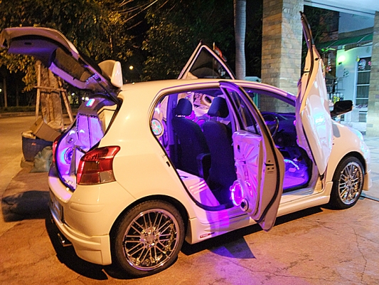 TOYOTA YARIS 1.5G  แต่งเครื่องเสียงแบบจัดเต็ม!!!