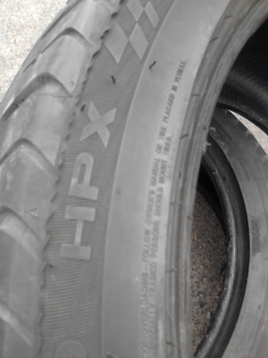 235/40R18 CHAMPIRO HPX มี 2 เส้น TEL.081-427-3941