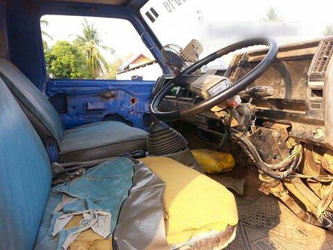 ขาย6ล้อ ดั้มISUZU NPR 115แรง เครื่องดี คัชซีสวย ยางดี สภาพพร้อมใช้งาน เอกสารพร้อมโอน สนใจโทร 090-8588220คุณนะ 093-3258446คุณบิวตี้ ID:narong498 หรือ www.truck.in.th/498 หรือfb:ณรงค์ ซื้อขายรถมือสอง(เว็บไซต์ส่วนตัว)