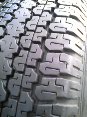 245/70R16 BRIDGE STONE DUELER H/T 689  มีชุด 4 เส้น ปี2013 สวยดอกยางหนา เสมอ ไม่มีปะ โทร.081-427-3941