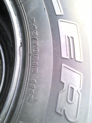 245/70R16 BRIDGE STONE DUELER H/T 689  มีชุด 4 เส้น ปี2013 สวยดอกยางหนา เสมอ ไม่มีปะ โทร.081-427-3941