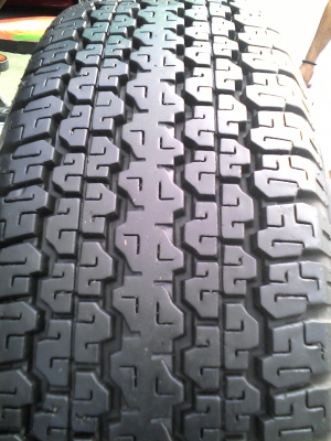 245/70R16 BRIDGE STONE DUELER H/T 689  มีชุด 4 เส้น ปี2013 สวยดอกยางหนา เสมอ ไม่มีปะ โทร.081-427-3941