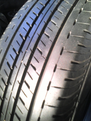 205/70R15 BRIDGESTONE DURAVIS R611 ปี2012  ชุด 4 เส้น ไม่มีปะ  TEL.081-427-3941