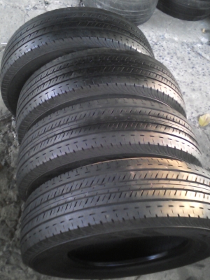 205/70R15 BRIDGESTONE DURAVIS R611 ปี2012  ชุด 4 เส้น ไม่มีปะ  TEL.081-427-3941