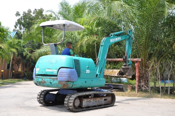 ขายแบคโฮkomatsu PC20-7 สวยเดิมจากญี่ปุ่น 290,000เท่านั้น!!