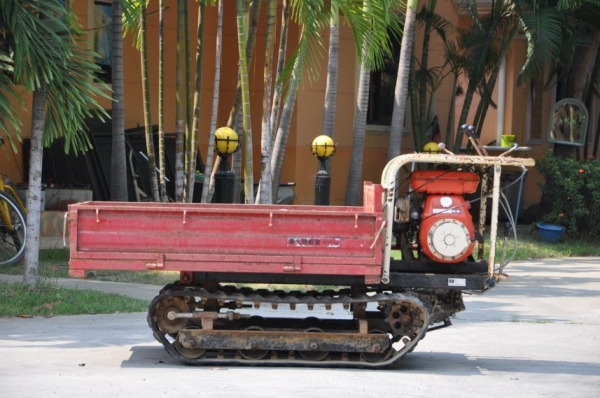 ขายรถบรรทุก ตีนตะขาบKUBOTAมีเกียร์ สภาพ เดิมญี่ปุ่น อะเนคประสงค์ 16,500เท่านั้น !!