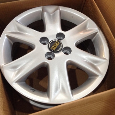 แม็กซ์16นิ้ว 4รู100 รุ่น6ก้าน ฝากลางดำ สภาพสวยทั้งชุด เช็คดุ้งแล้ว ตจวส่งได้