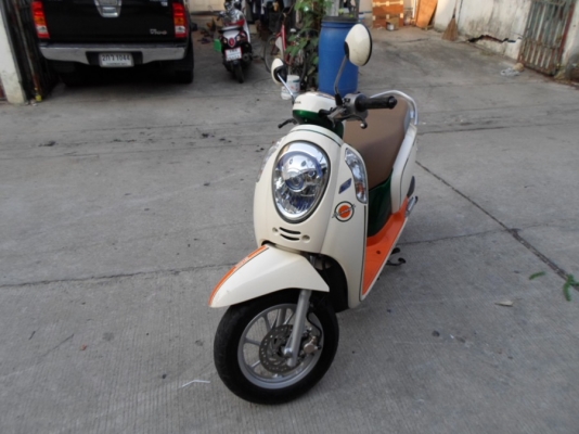 ยังไงก็ขาย New Scoopy-i ปี55 สถาพสวยๆ รถบ้านเดิมๆ ชุดโอนครบ พร้อมใช้งาน
