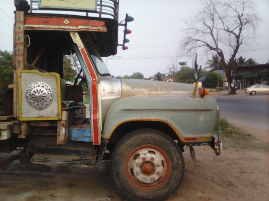 สิบล้อ อีซูซุ เพาเดียว  EH700168แรง เทนเลอร์บรรทุก PC120 รถสภาพดีวิ่งไกลชิวๆ เล่มทะเบียนพร้อม