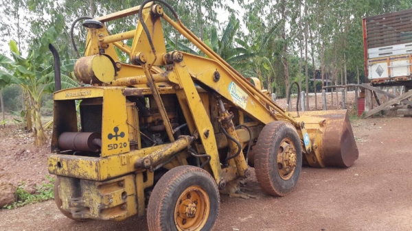 KOMATSU.  SD. 20