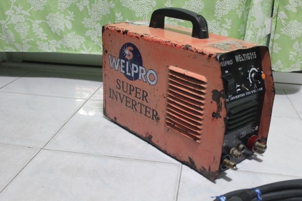 เครื่องเชื่อมไฟฟ้าอินเวอร์เตอร์ 2 ระบบ  welpro tig215 พร้อมใช้งานครับ