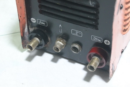 เครื่องเชื่อมไฟฟ้าอินเวอร์เตอร์ 2 ระบบ  welpro tig215 พร้อมใช้งานครับ