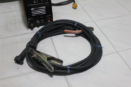 เครื่องเชื่อมไฟฟ้าอินเวอร์เตอร์ 2 ระบบ  welpro tig215 พร้อมใช้งานครับ
