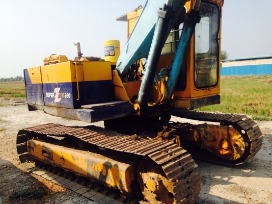 ขายด่วน KOMATSU 12HT รถสวยสภาพดีพร้อมใช้งานค่ะ