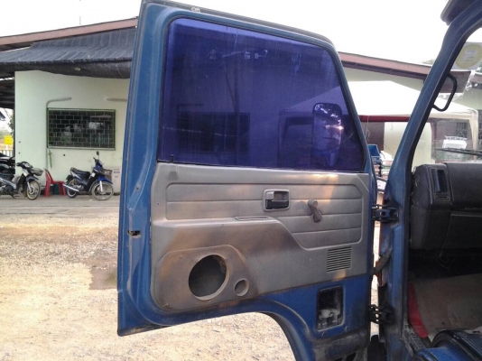 ขายNPR115รถห้าง กระบะหลังคาโดยสารสแตนเลส พร้อมเบาะนั้งเพลาหลังF