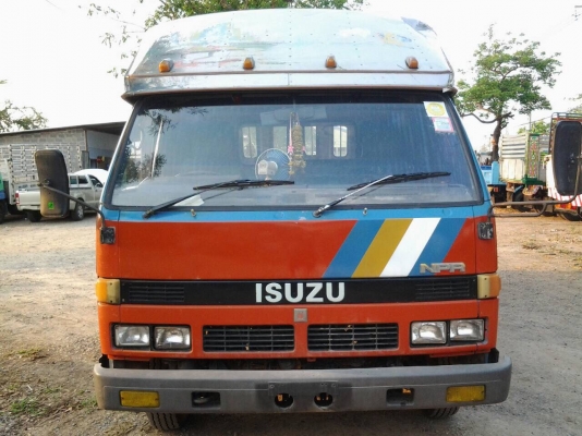 ขายNPR115รถห้าง กระบะหลังคาโดยสารสแตนเลส พร้อมเบาะนั้งเพลาหลังF