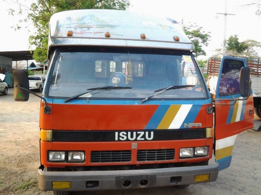 ขายNPR115รถห้าง กระบะหลังคาโดยสารสแตนเลส พร้อมเบาะนั้งเพลาหลังF