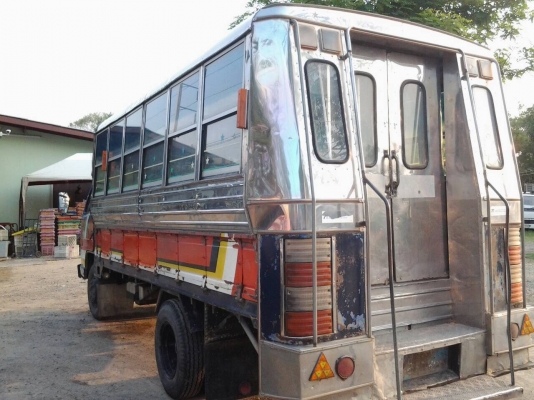 ขายNPR115รถห้าง กระบะหลังคาโดยสารสแตนเลส พร้อมเบาะนั้งเพลาหลังF