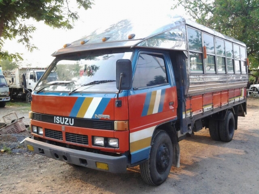 ขายNPR115รถห้าง กระบะหลังคาโดยสารสแตนเลส พร้อมเบาะนั้งเพลาหลังF