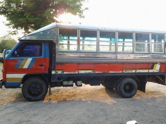 ขายNPR115รถห้าง กระบะหลังคาโดยสารสแตนเลส พร้อมเบาะนั้งเพลาหลังF