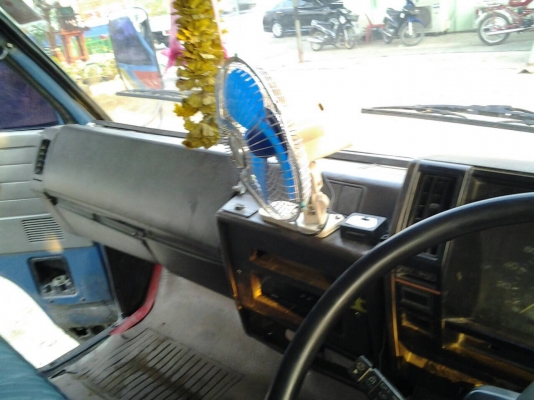 ขายNPR115รถห้าง กระบะหลังคาโดยสารสแตนเลส พร้อมเบาะนั้งเพลาหลังF