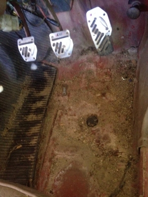 ขายมาสด้า1000เครื่องเดิม5เกียร์ทะเบียนโอน