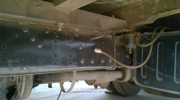 ขายรถล่อง 10 ล้อ เพลาเดียว NISSAN UD เครื่อง FE6-T เทอร์โบ 220 แรงม้า คัสซีสวยตลอดเส้น เบรคทิฟฟี่ เพาวเวอร์ ยางเรเดียลเต็มทั้ง 10 เส้น ทะเบียนพร้อมโอนครับ