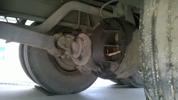 ขายรถล่อง 10 ล้อ เพลาเดียว NISSAN UD เครื่อง FE6-T เทอร์โบ 220 แรงม้า คัสซีสวยตลอดเส้น เบรคทิฟฟี่ เพาวเวอร์ ยางเรเดียลเต็มทั้ง 10 เส้น ทะเบียนพร้อมโอนครับ