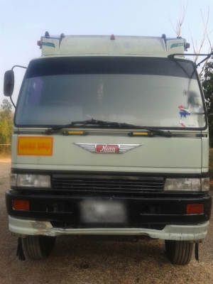 รถฮีโน่ 10 ล้อดั้ม FM3H  เปลื่ยนเครื่อง  285 แรงม้า. ปี 36   สนใจติดต่อ 081 - 6079515