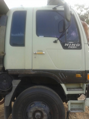 รถฮีโน่ 10 ล้อดั้ม FM3H  เปลื่ยนเครื่อง  285 แรงม้า. ปี 36   สนใจติดต่อ 081 - 6079515