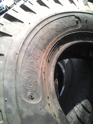 6.90/6.00-9   DEESTONE ET890  ยาง โฟล์คลิฟล้อหน้า  TEL.081-427-3941