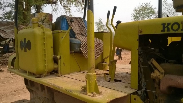 ขายแทรคเตอร์ KOMATSU D5 สภาพพร้อมใช้งาน ราคาถูก
