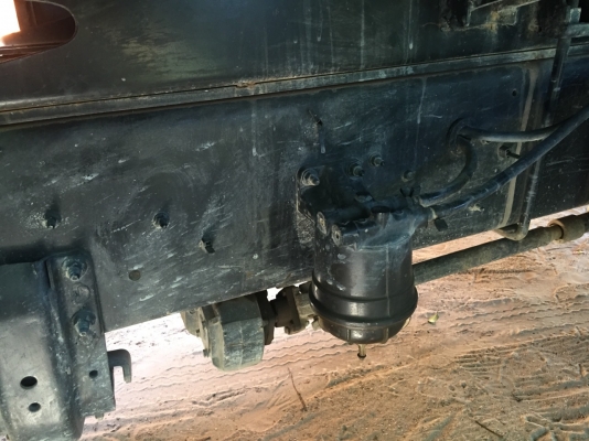 รถอีซูซุ 6 ล้อดั้ม FTR  200  แรงม้า.  ปี 47  สนใจติดต่อ 081 - 6079515