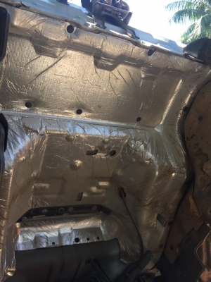 รถอีซูซุ 6 ล้อดั้ม FTR  200  แรงม้า.  ปี 47  สนใจติดต่อ 081 - 6079515