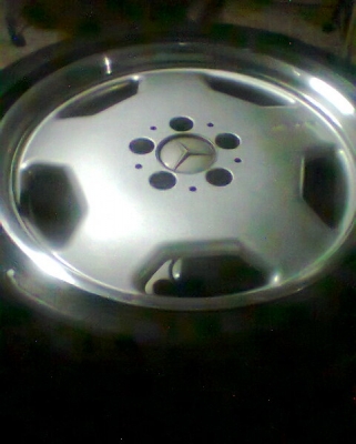 ขายล้อAMG17ใส่เบ้น  4ล้อขาย13000บาท ถูกๆ